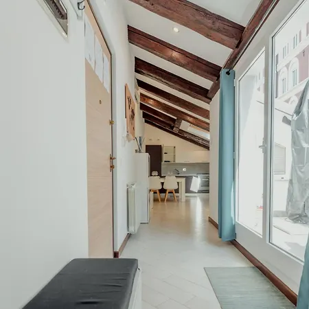 La Mula De X4 Stazione